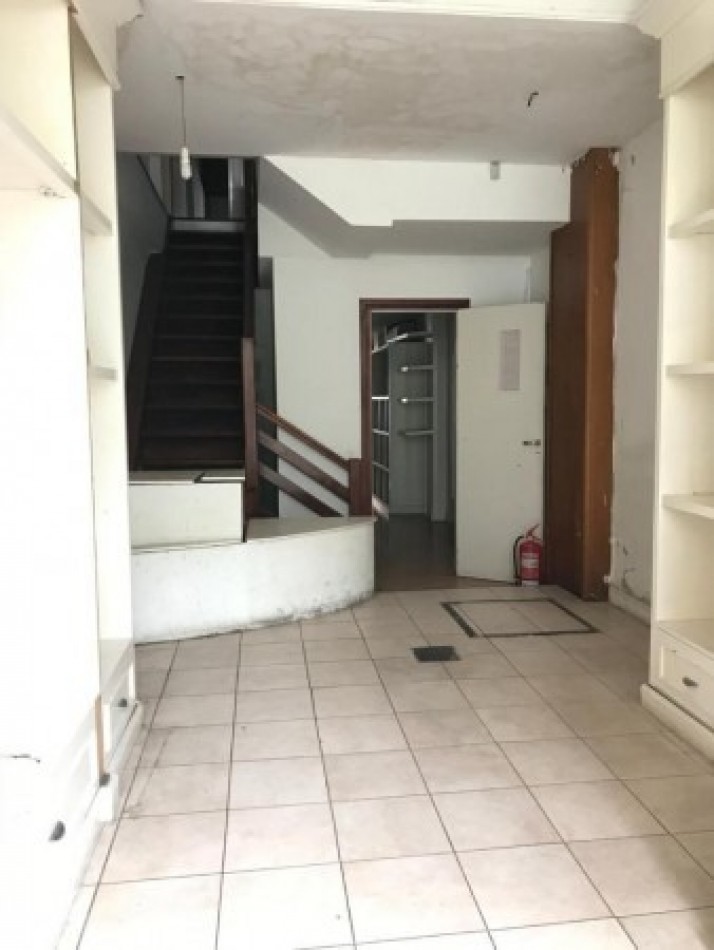 Venta local en zona comercial en Mar del Plata