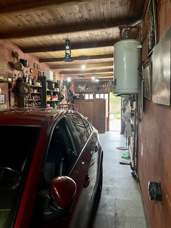 Venta de Casa 4 ambientes con garage en Barrio El Progreso