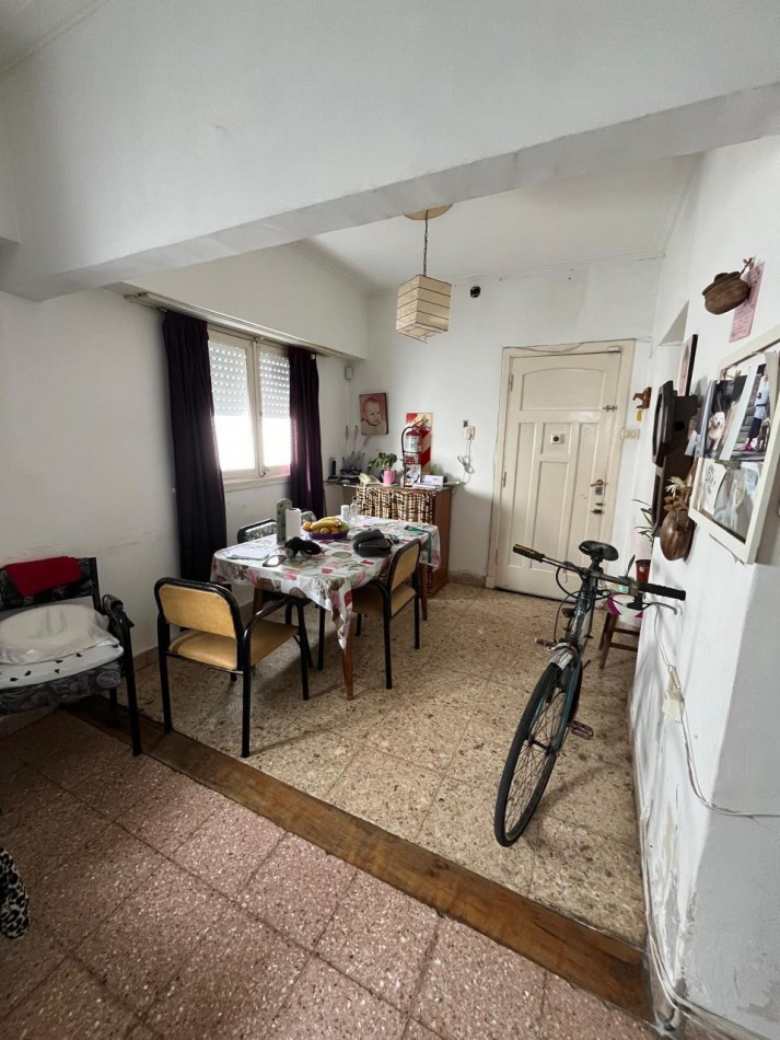 Venta de casa 3 ambientes a reciclar