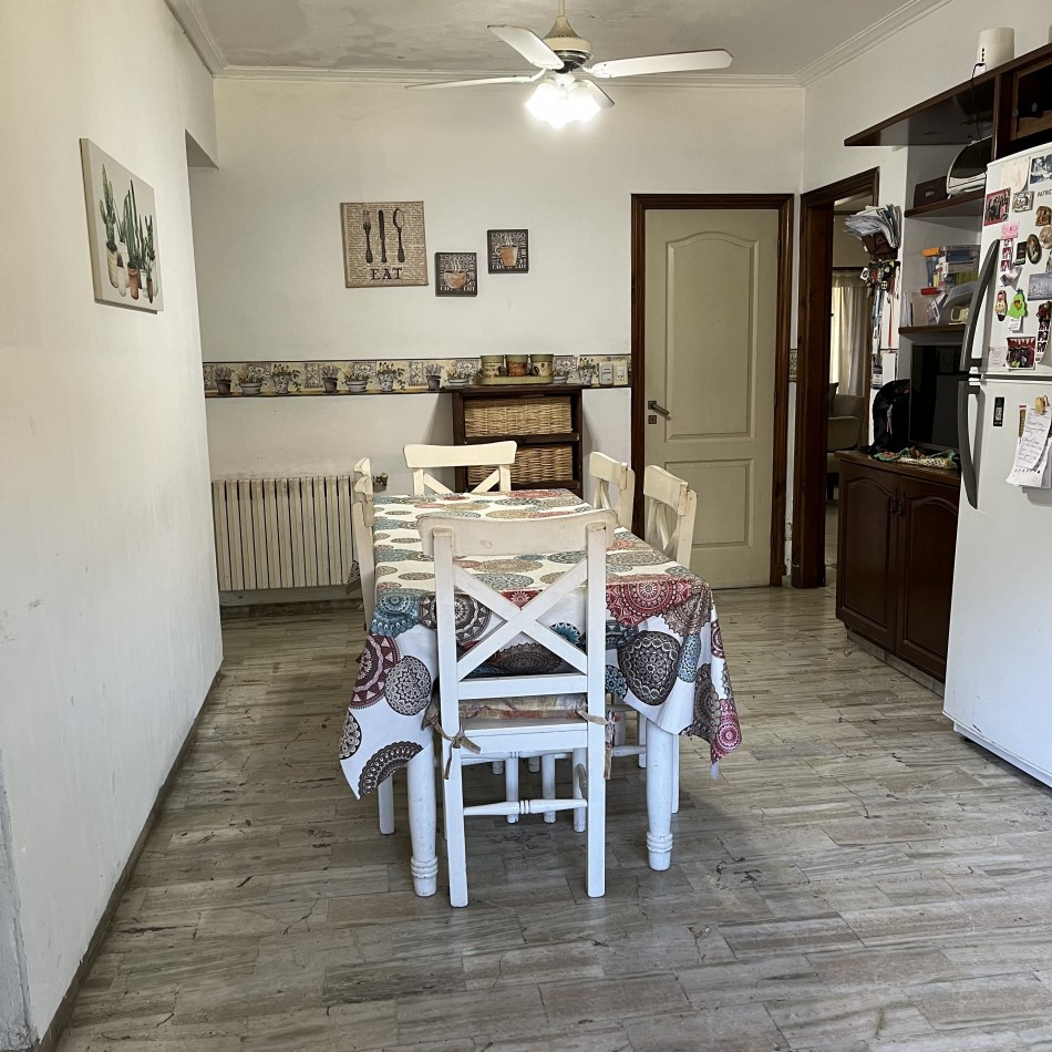 Venta de chalet 6 ambientes con quincho en Las Lilas