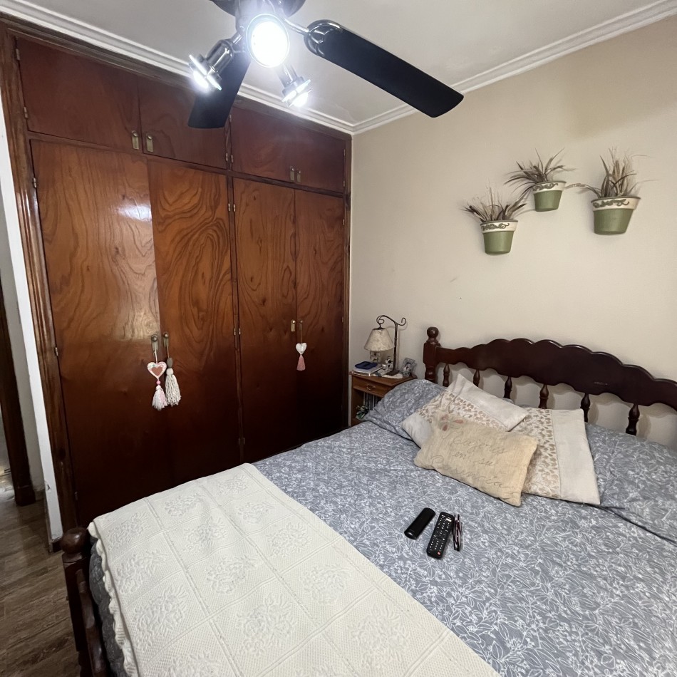 Venta de chalet 6 ambientes con quincho en Las Lilas