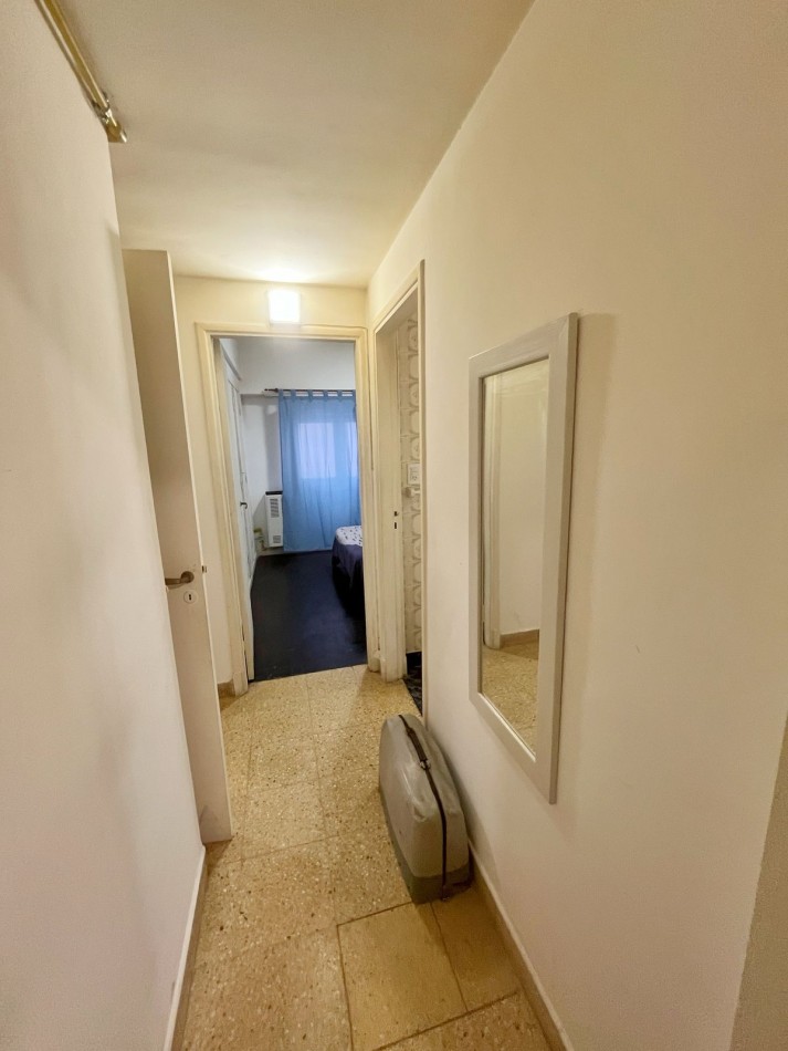 Venta departamento 3 ambientes con dependencia en el centro