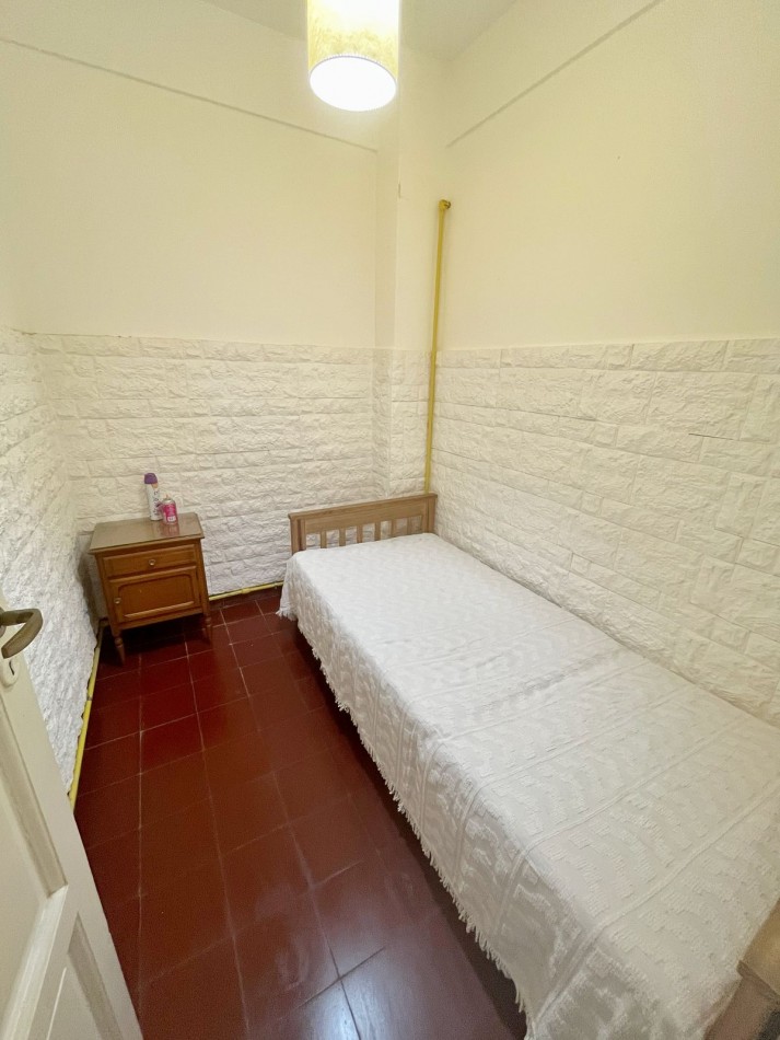 Venta departamento 3 ambientes con dependencia en el centro