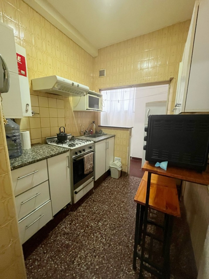 Venta departamento 3 ambientes con dependencia en el centro