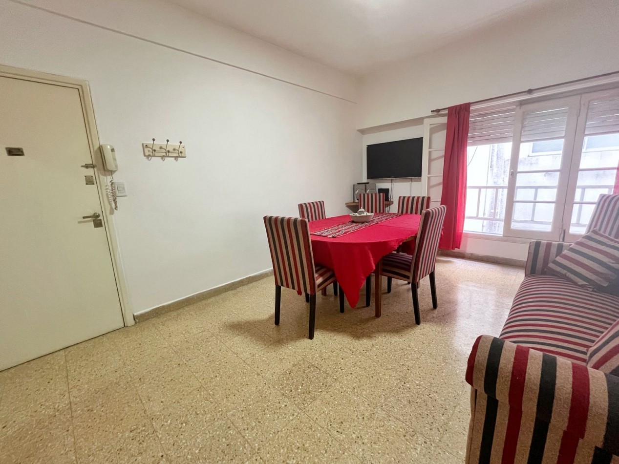 Venta departamento 3 ambientes con dependencia en el centro