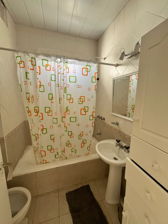 Venta departamento 3 ambientes con dependencia en el centro