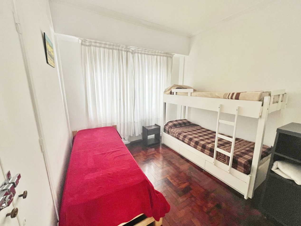 Venta departamento 3 ambientes con dependencia en el centro
