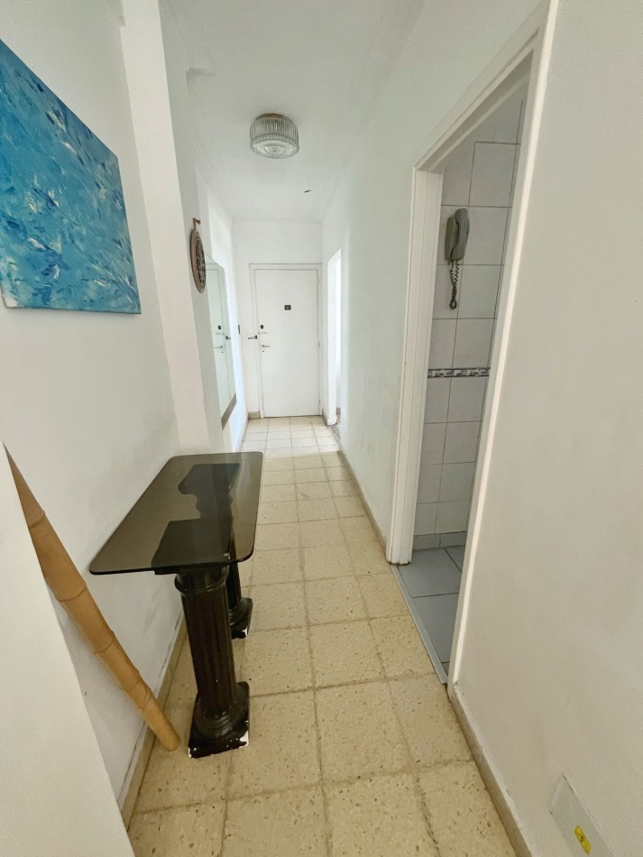 Venta departamento 3 ambientes con dependencia en el centro