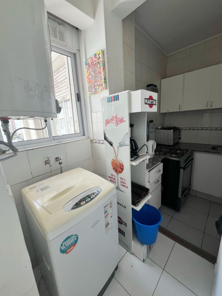 Venta departamento 3 ambientes con dependencia en el centro