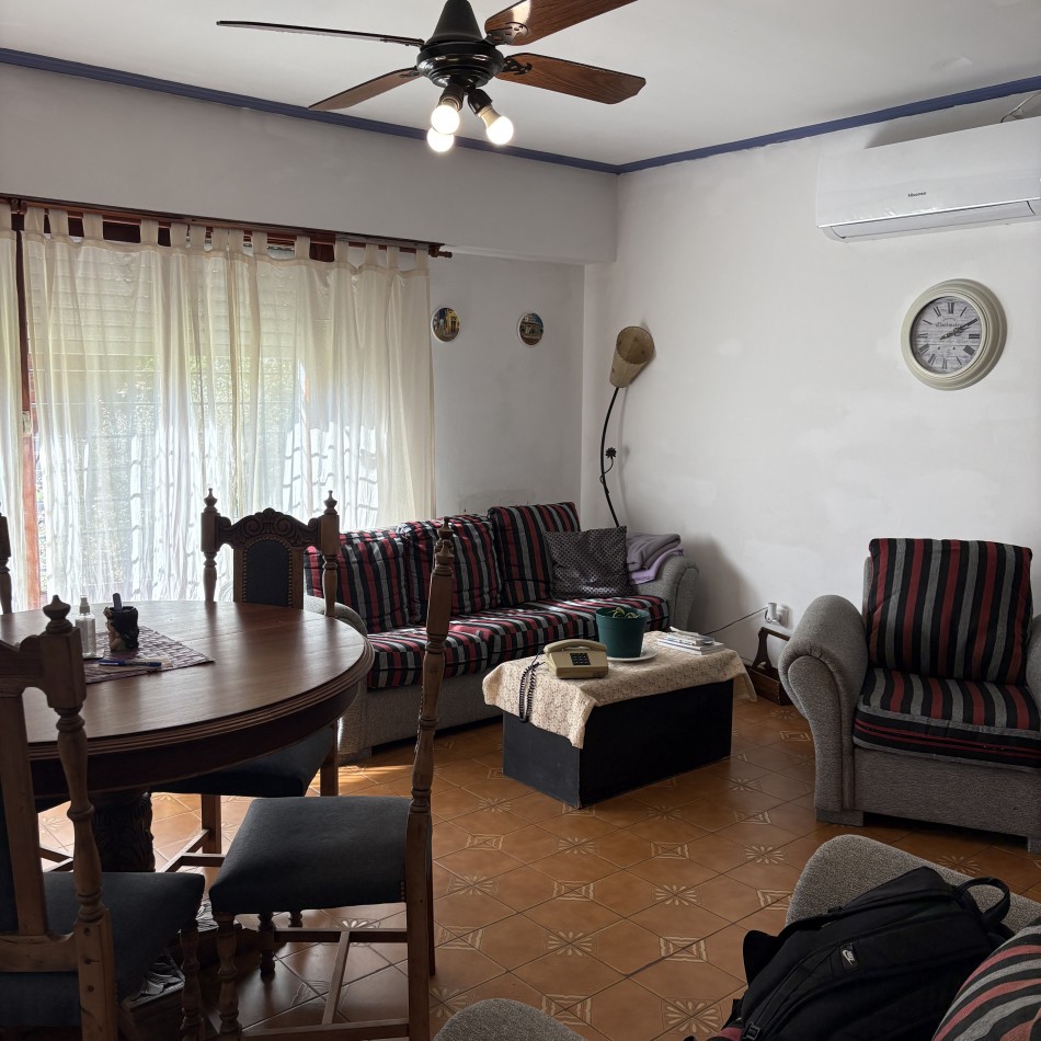 Venta de casa 3 ambientes mas departamento en los Pinares