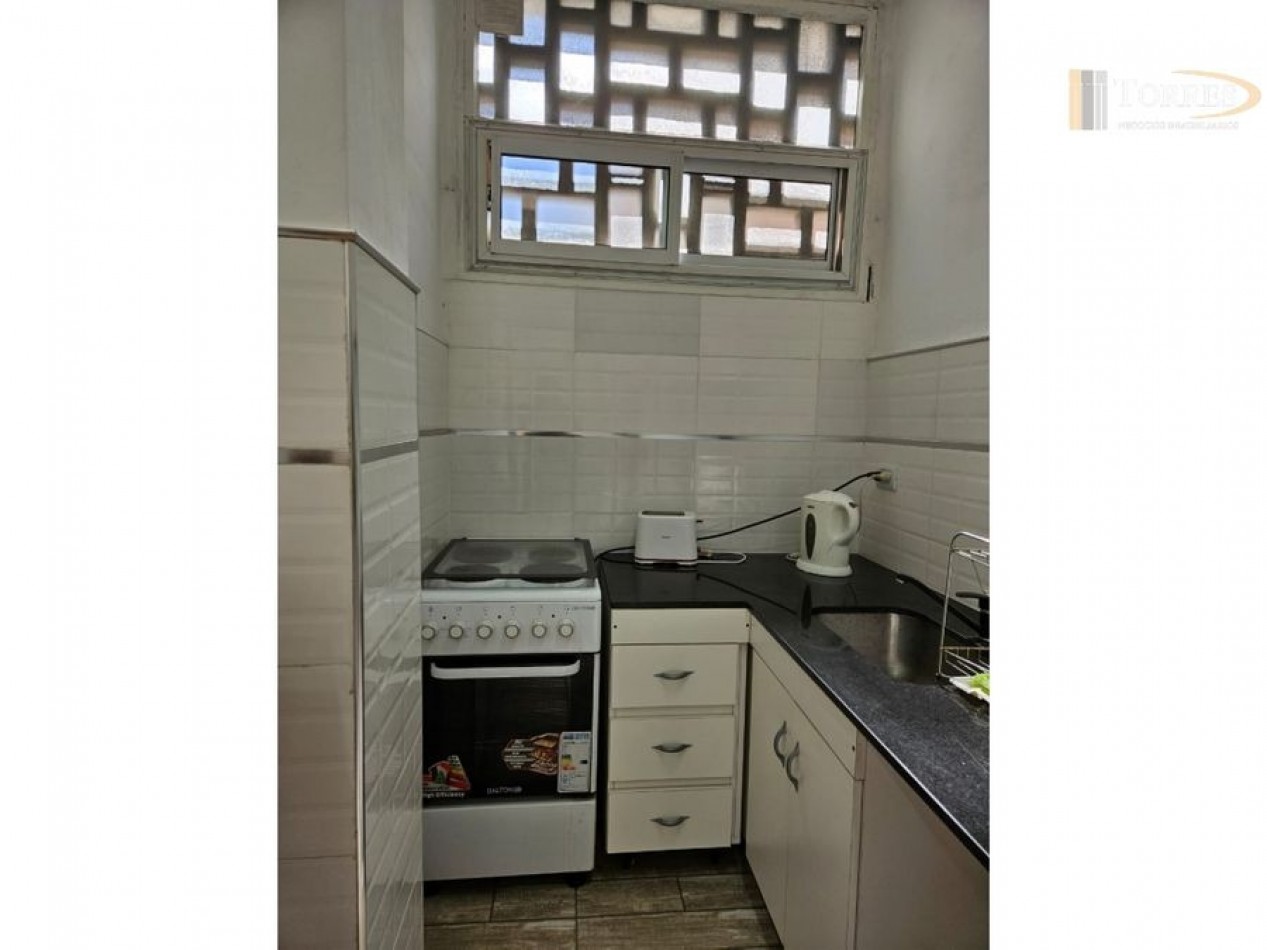 Venta departamento 2 ambientes a la calle con balcon 