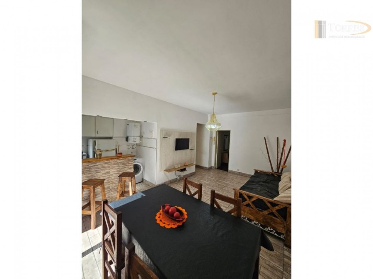 Venta departamento 2 ambientes a la calle con balcon 