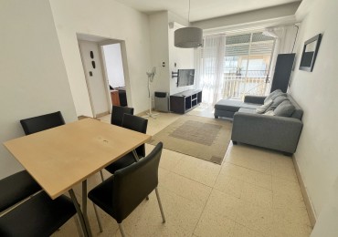 Venta departamento 3 ambientes con dependencia en el centro